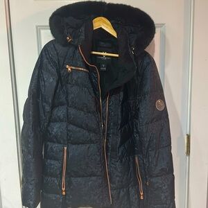 Obermeyer Resort Ski Jacket. Women’s Size 12. Slim fit.